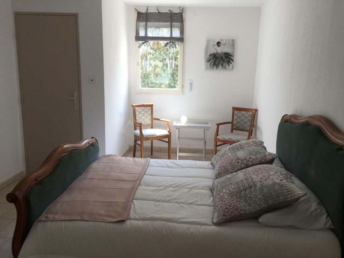 Villa « Chanterie » Villecroze Exteriör bild