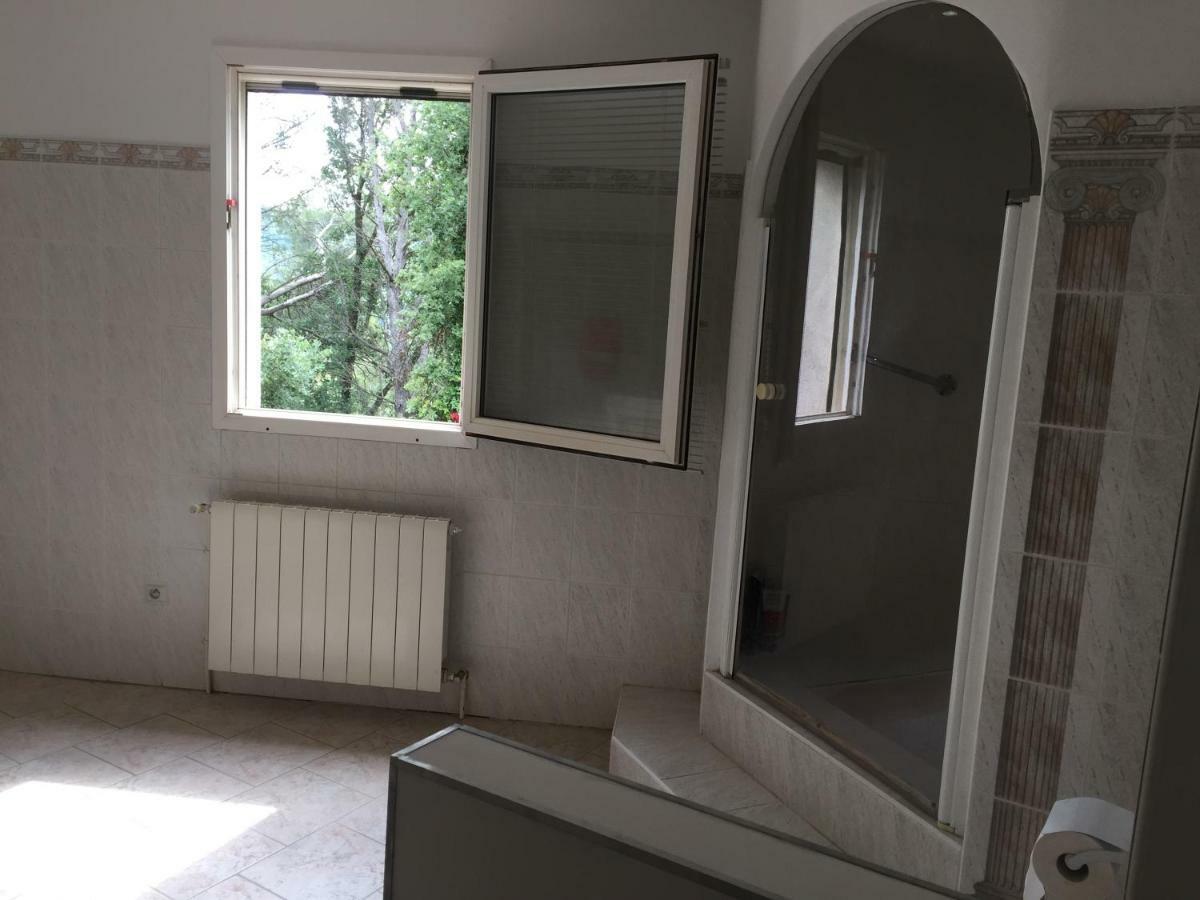 Villa « Chanterie » Villecroze Exteriör bild