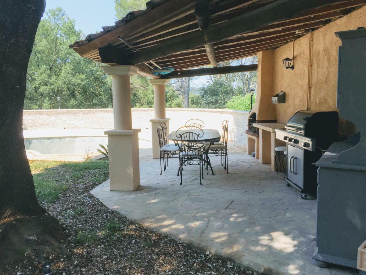 Villa « Chanterie » Villecroze Exteriör bild
