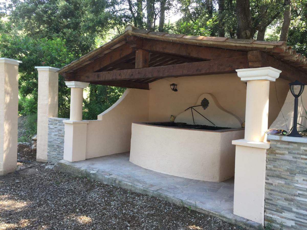 Villa « Chanterie » Villecroze Exteriör bild